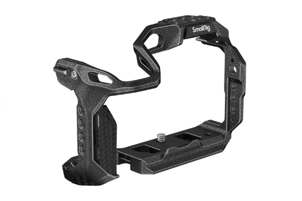 Black Manba R7 Cage on a white background